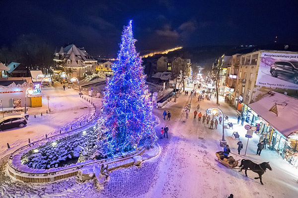 Adventi  hangulat  Zakopanéban  és  Bártfán
