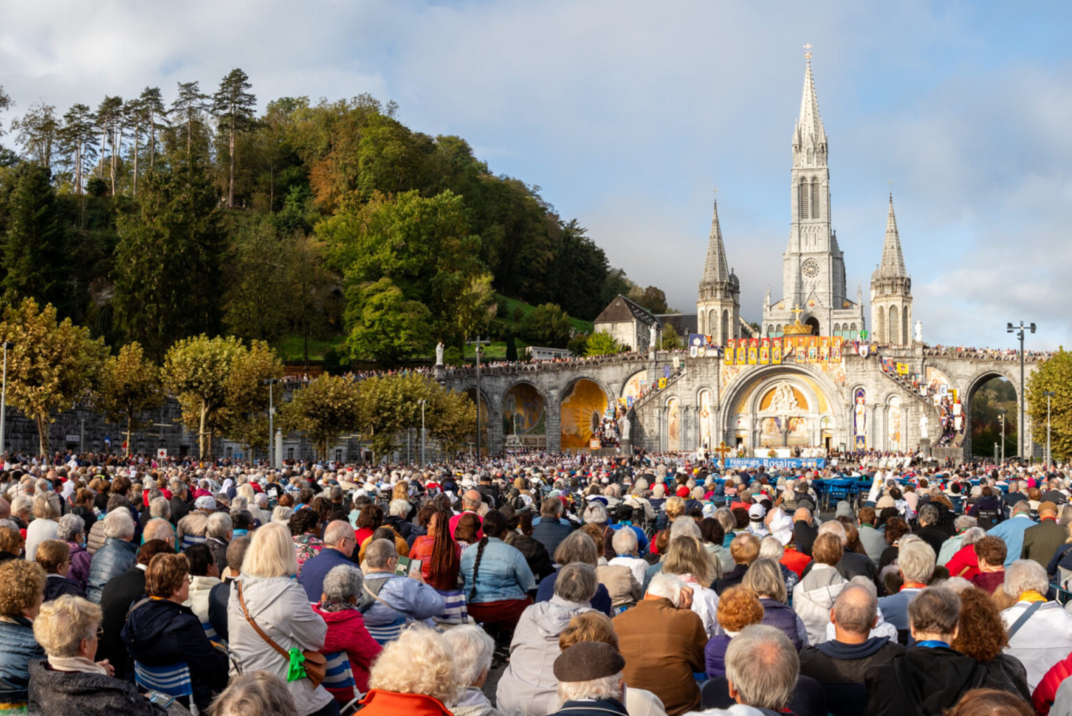 NAGY ZARÁNDOKLAT - La Salette, Lourdes, Santiago, Fatima